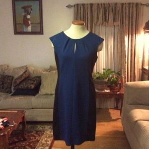 NEW YORK & COMPANY: Size S Color Black & Blue.